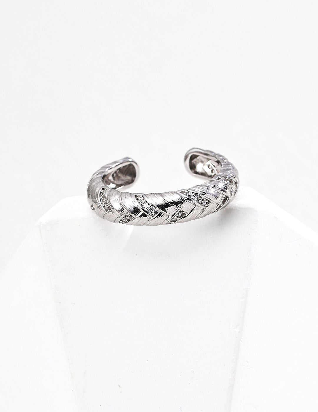 Vintage-Inspired Zircon Ring