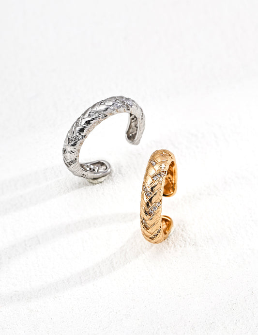 Vintage-Inspired Zircon Ring